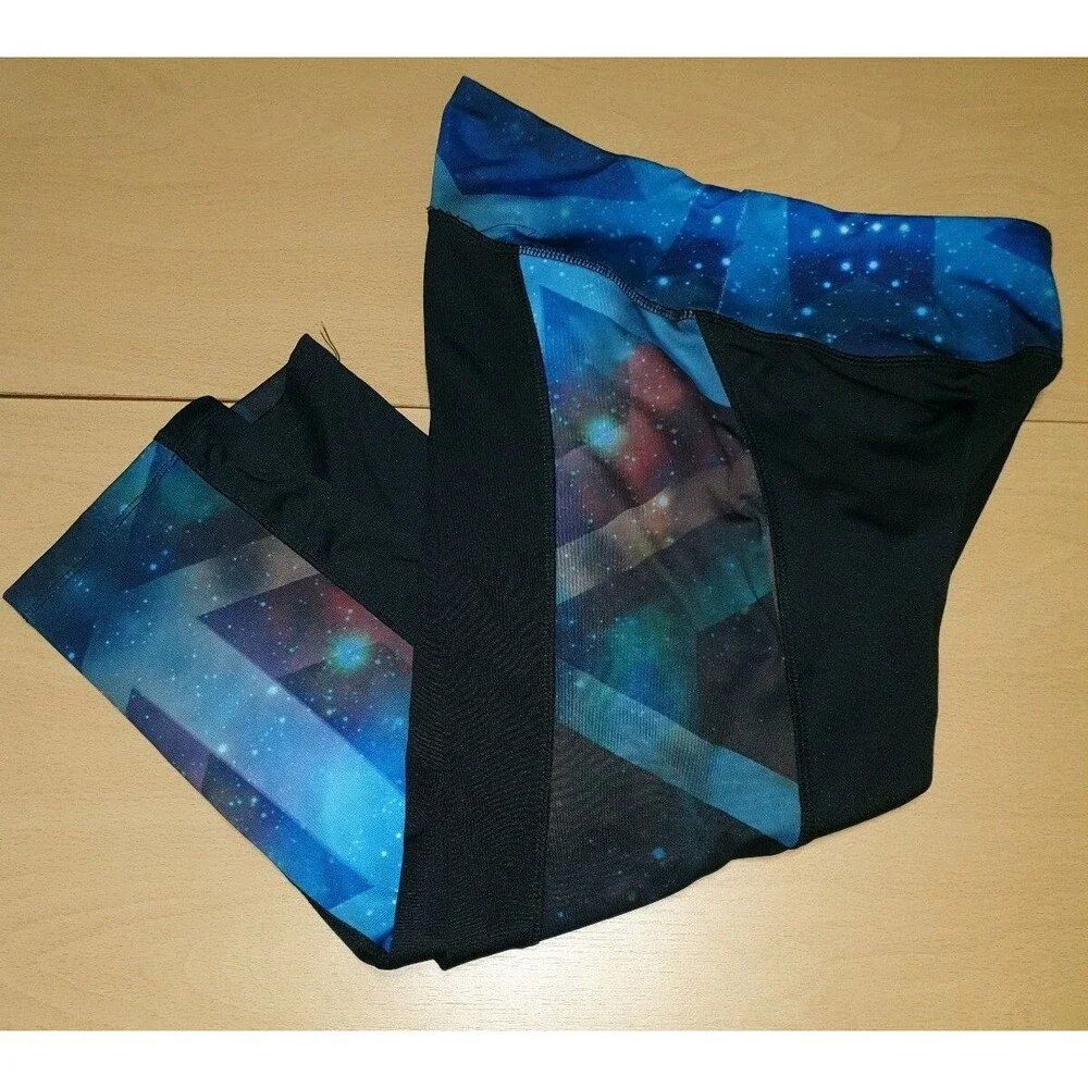 LulaRoe Black Simply Comfortable JADE print Leggings. Sz Small  Moisture Wicking